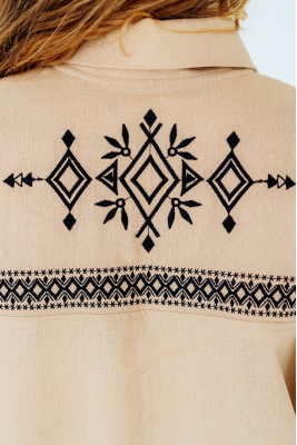 Вишиванка жіноча